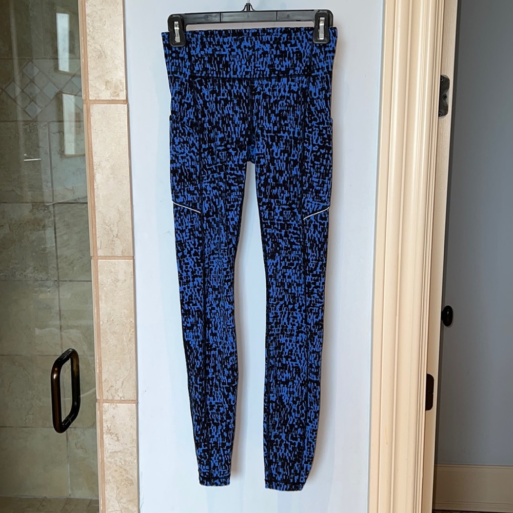 Lululemon Speed up tights.  Full-on Luxtreme.  28 inch.  Mid-rise.  Size 4.